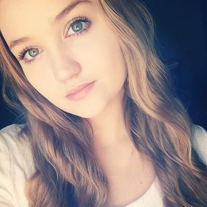 Meet your Posher, Hailey